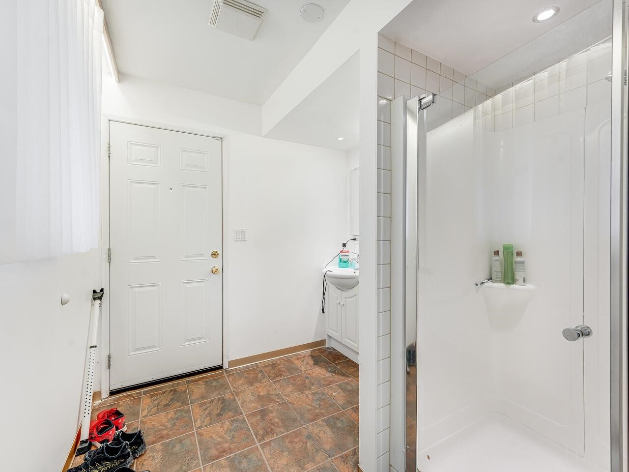 11320 No.1 Road, Richmond, BC