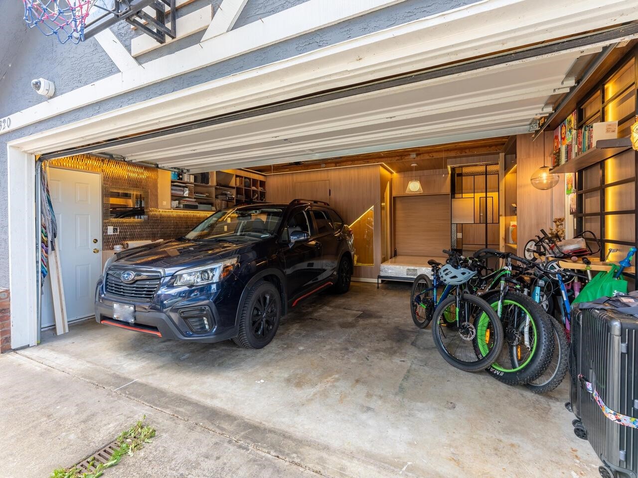 11320 No.1 Road, Richmond, BC