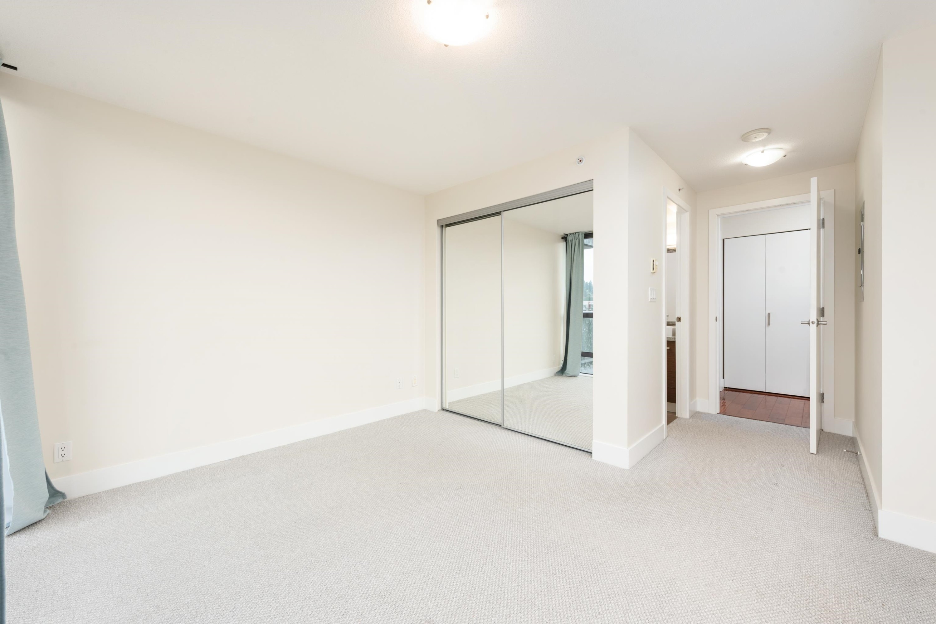 705-2959 Glen Drive, Coquitlam, BC