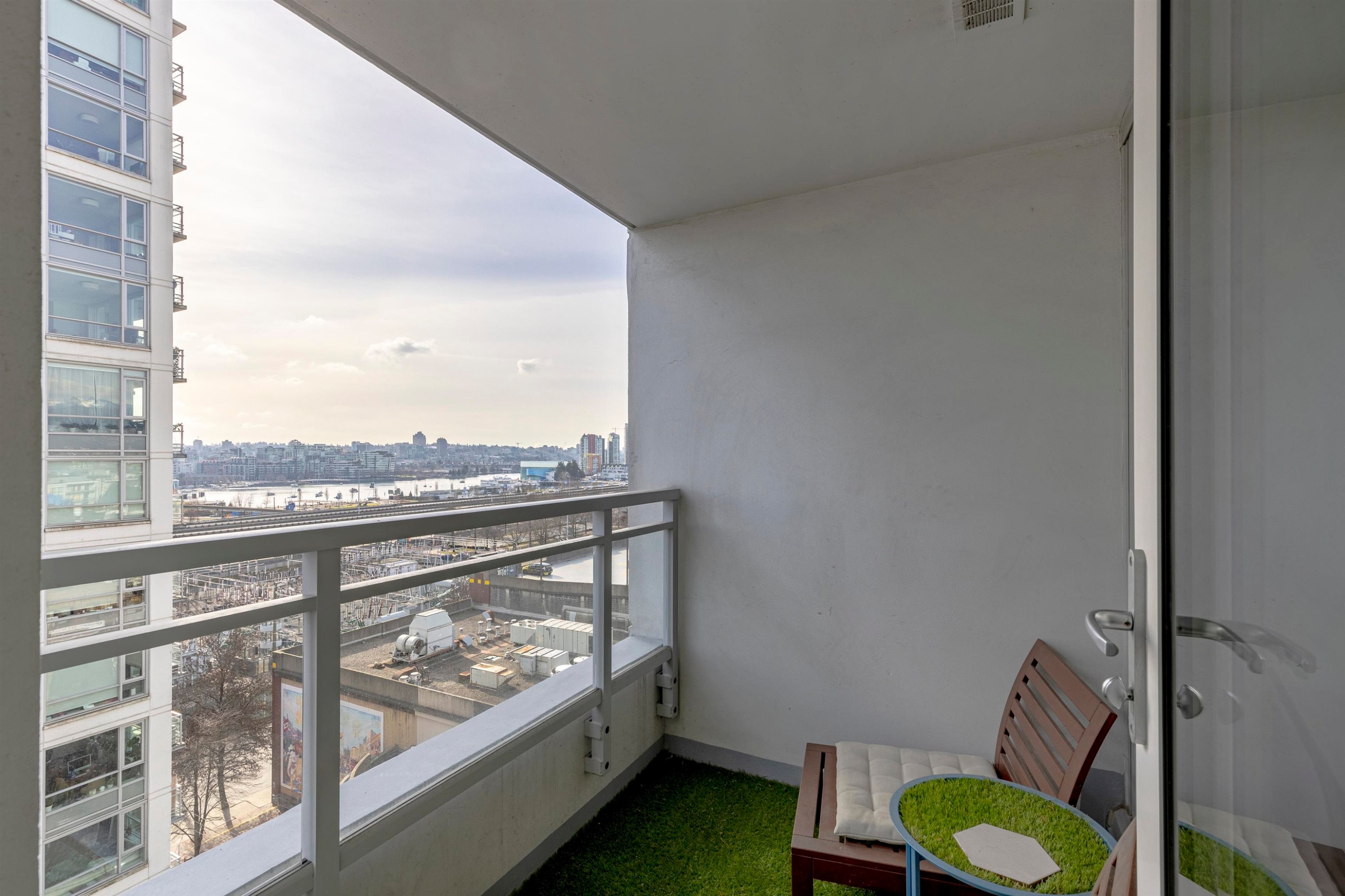 1201-188 Keefer Street, Vancouver, BC