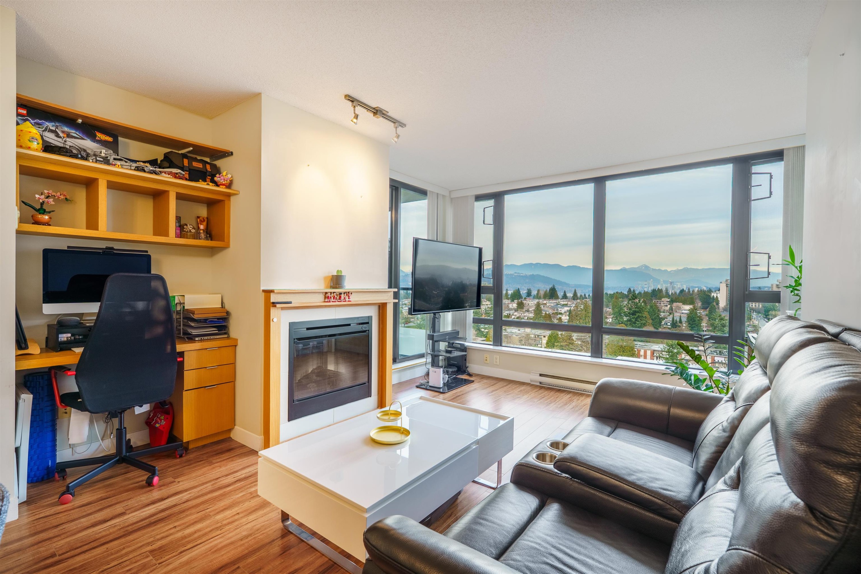 1802-7325 Arcola Street, Burnaby, BC
