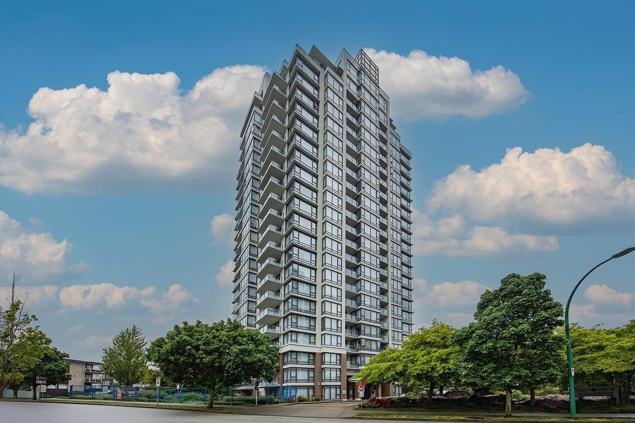 1802-7325 Arcola Street, Burnaby, BC