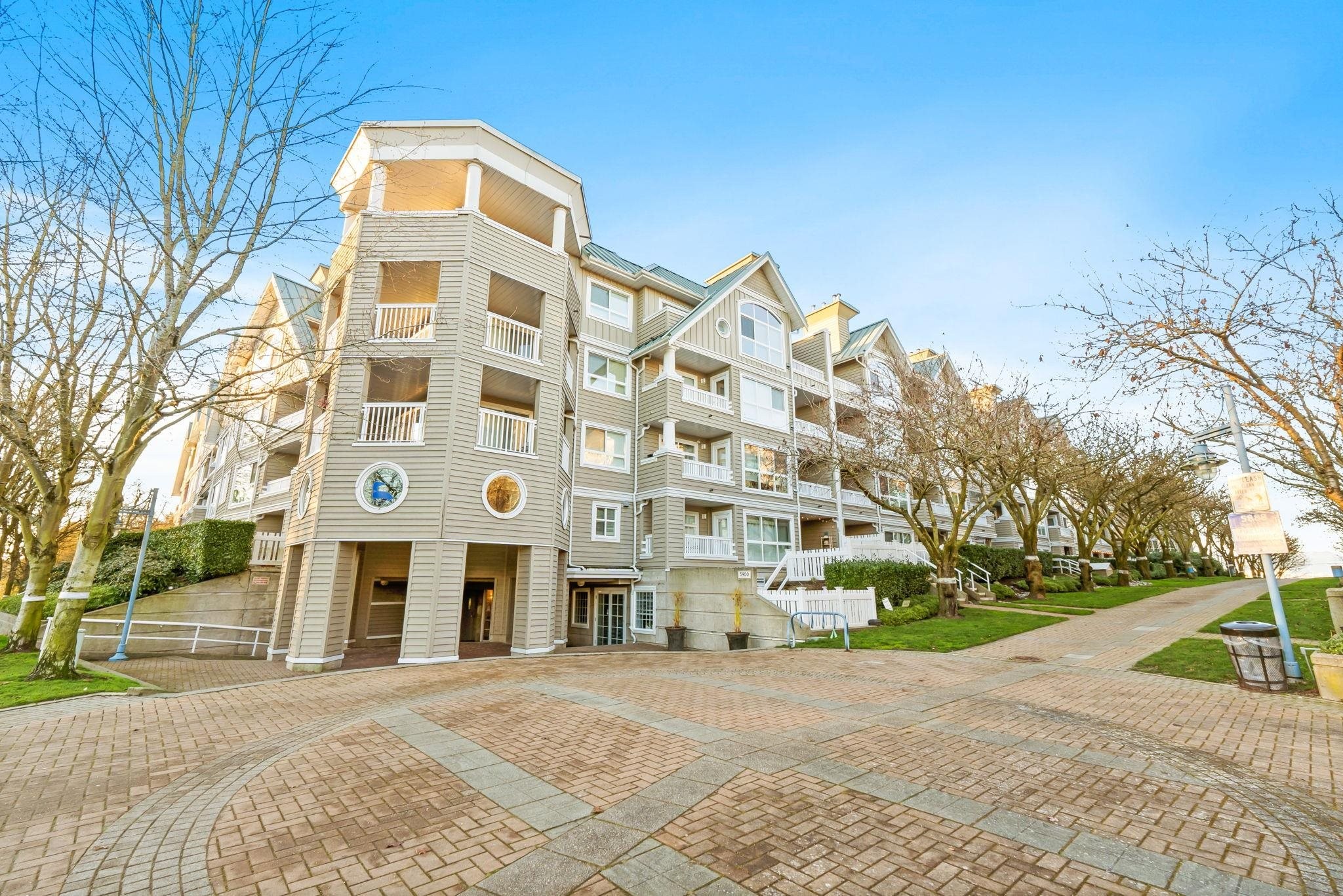 118-5900 Dover Crescent, Richmond, BC