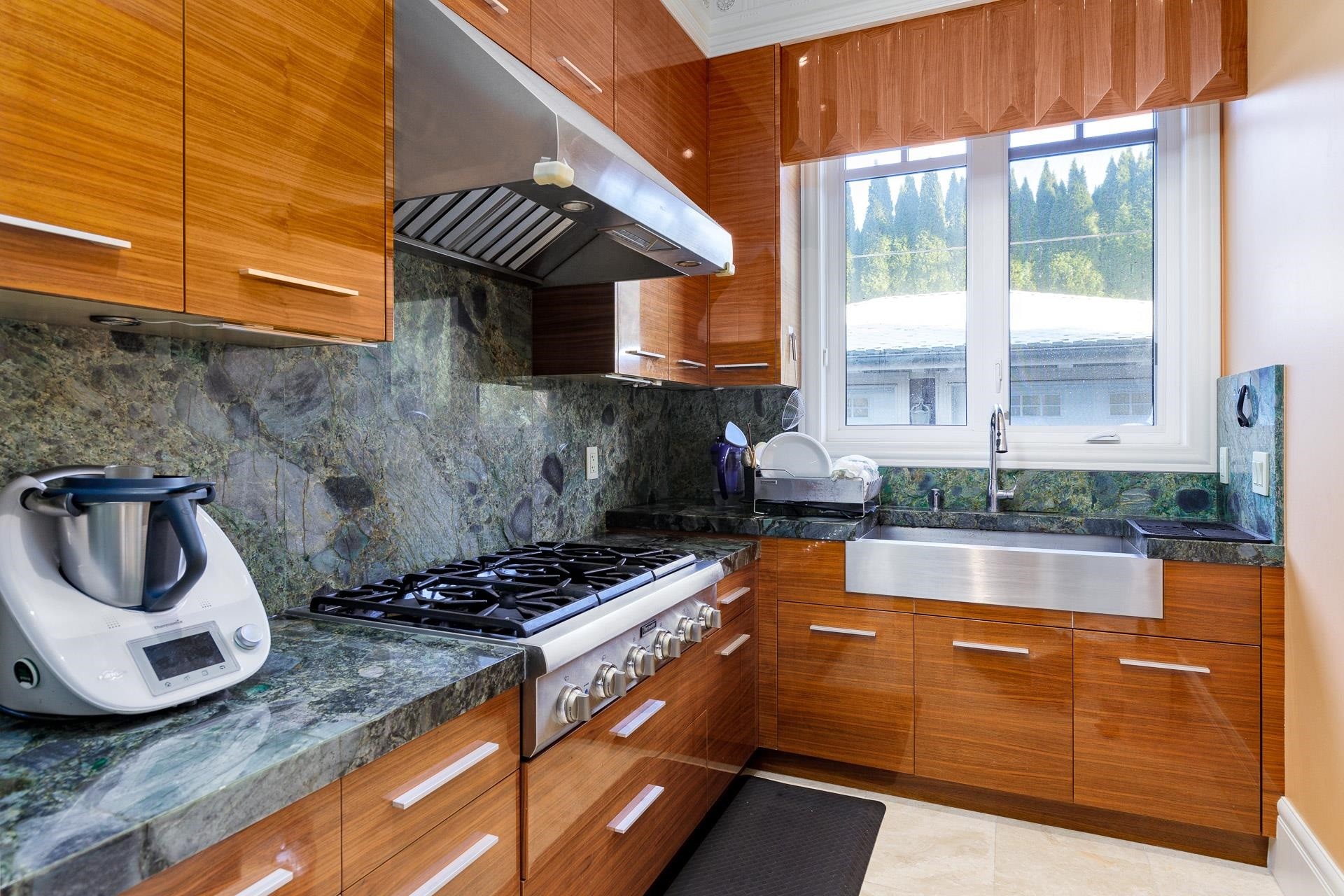 5826 Angus Drive, Vancouver, BC