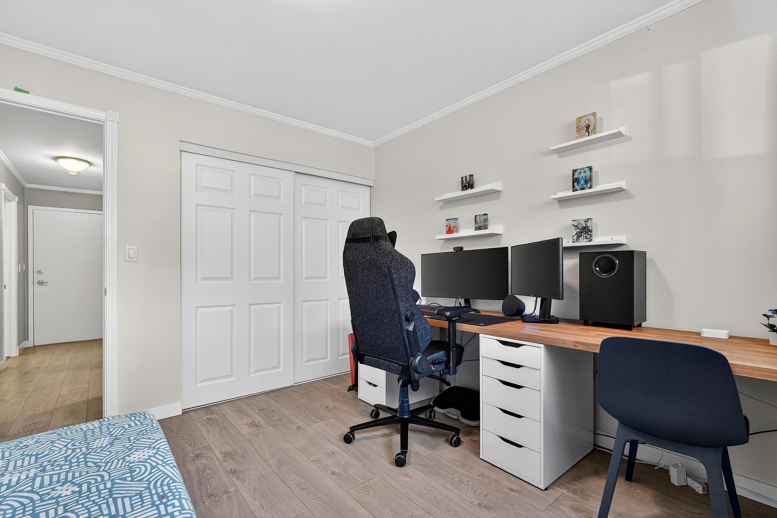 211-230 Mowat Street, New Westminster, BC