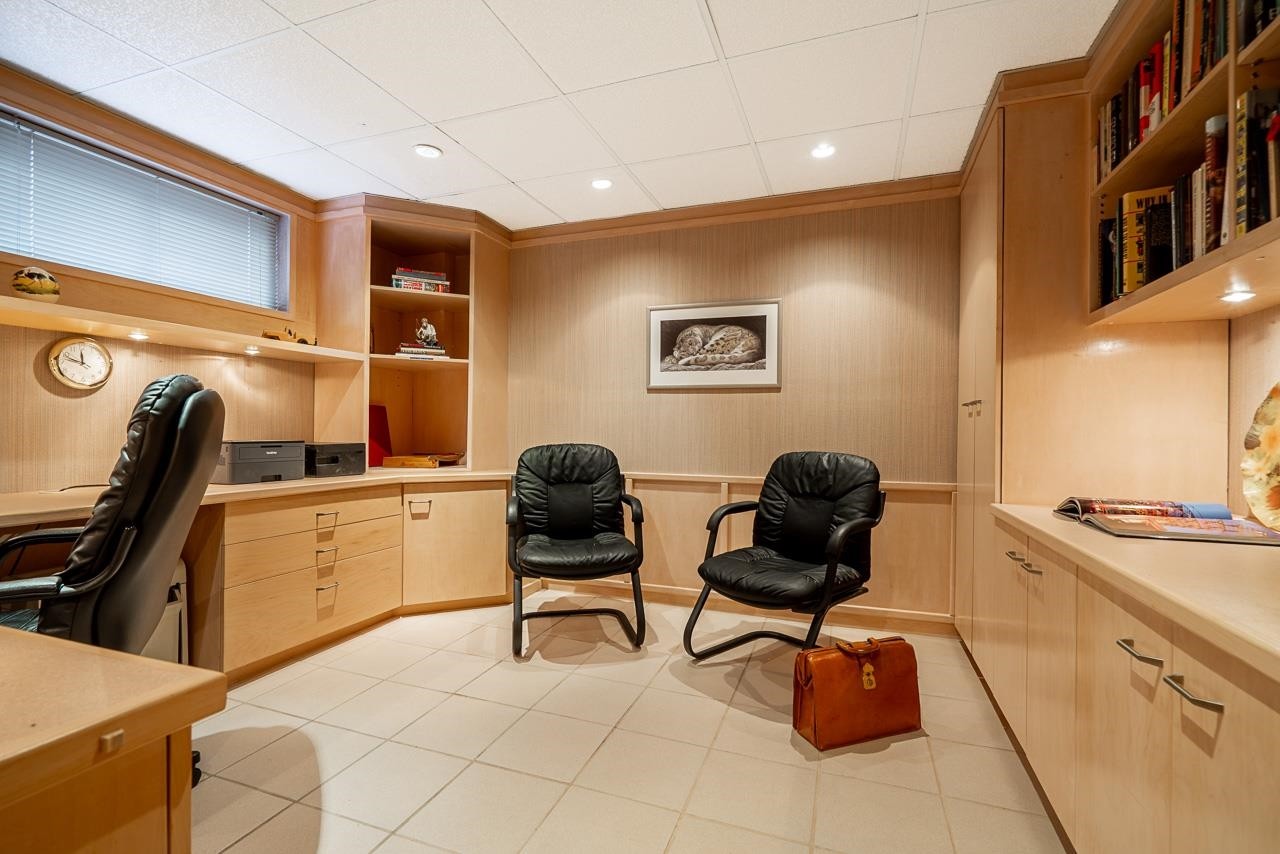 4695 Mapleridge Drive, North Vancouver, BC