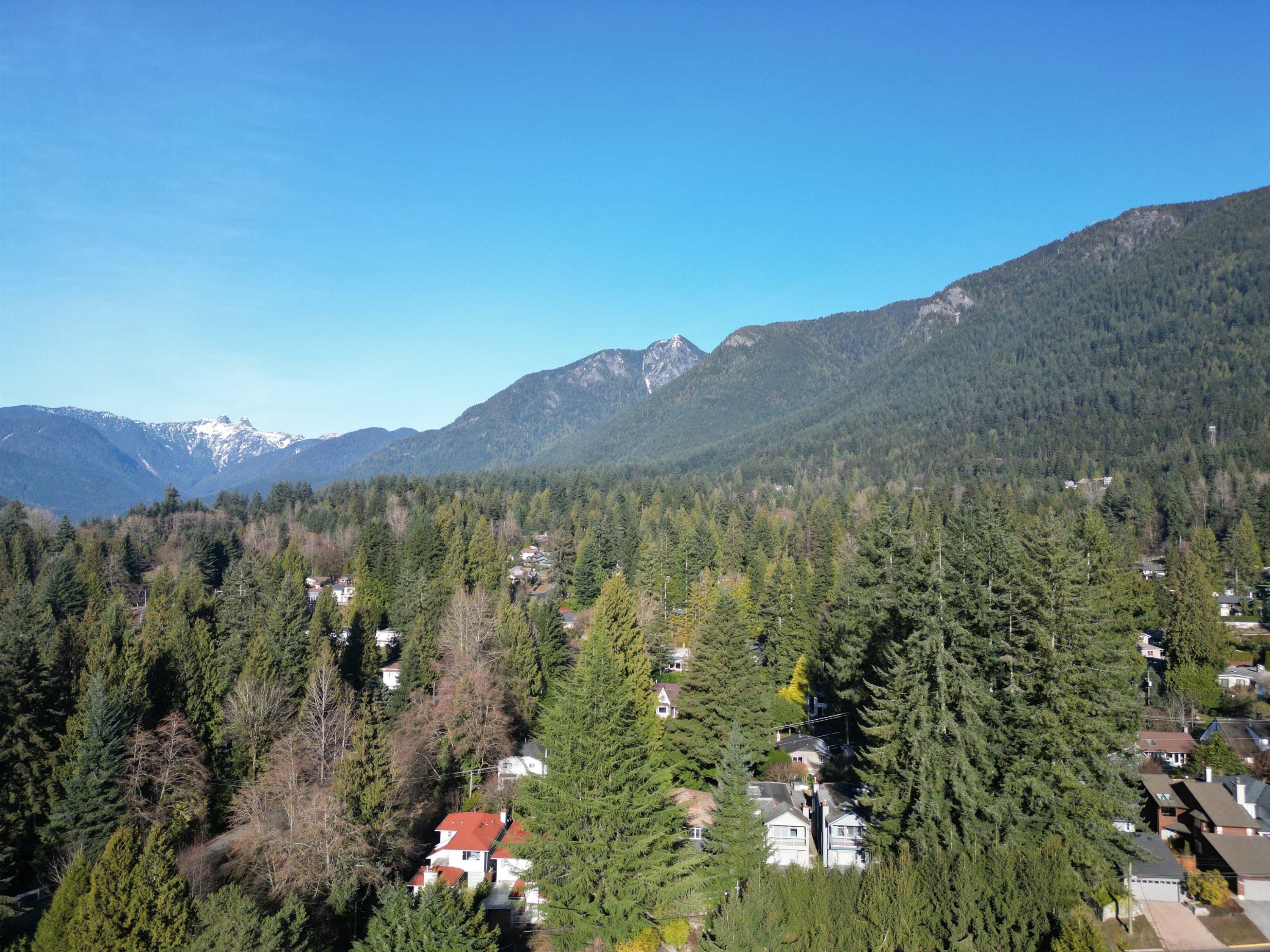 4695 Mapleridge Drive, North Vancouver, BC