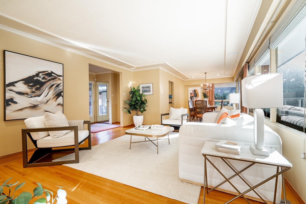 4695 Mapleridge Drive, North Vancouver, BC