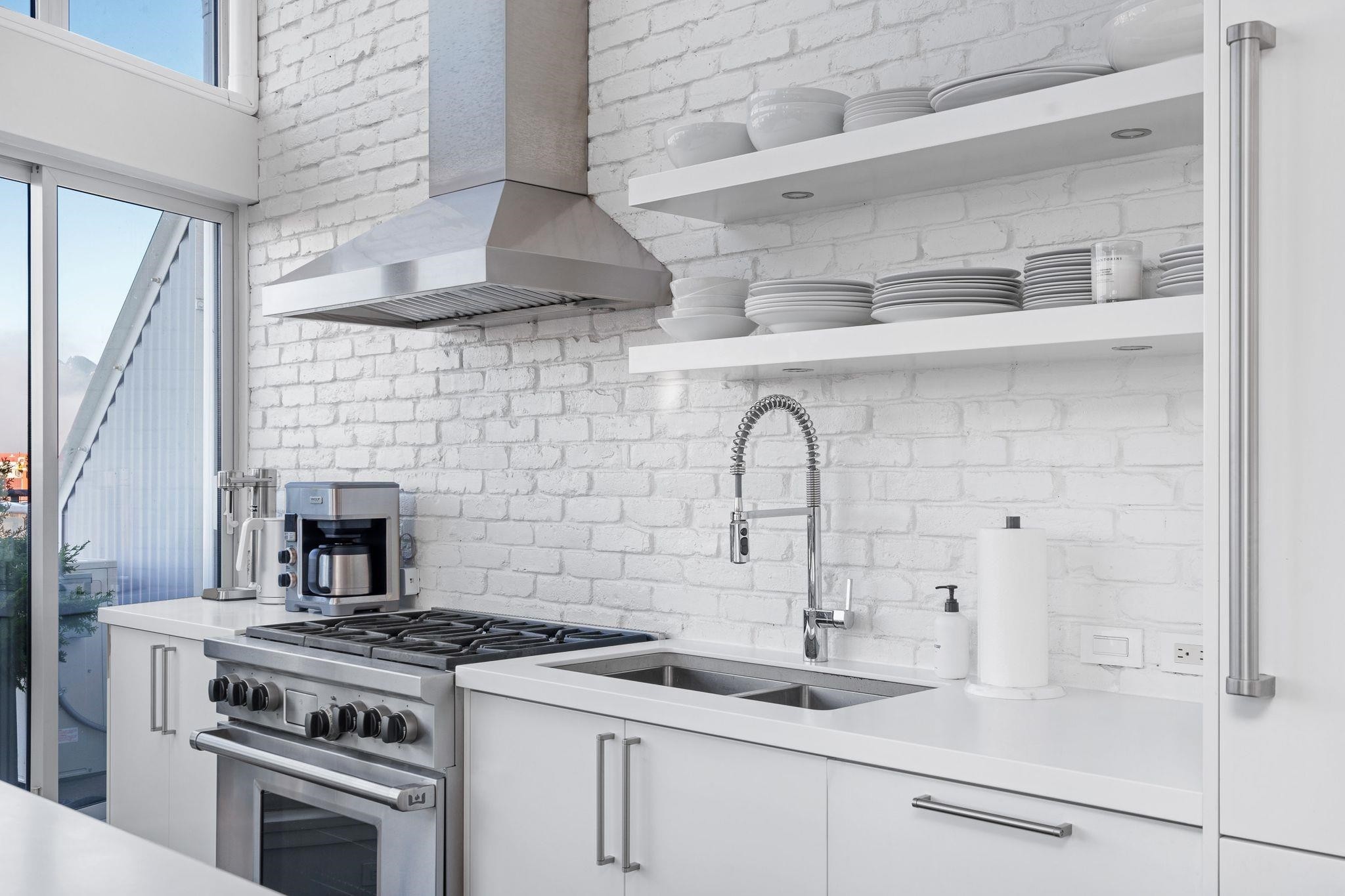 624-289 Alexander Street, Vancouver, BC