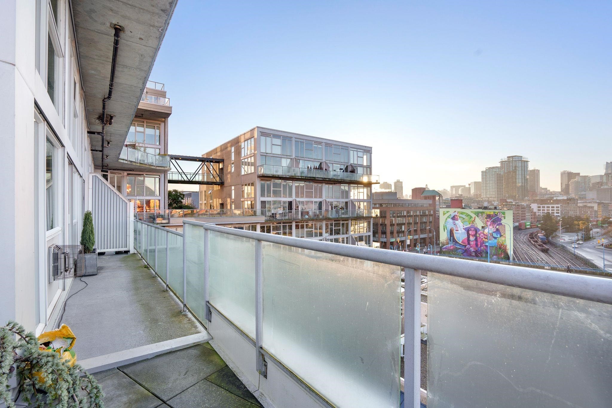 624-289 Alexander Street, Vancouver, BC