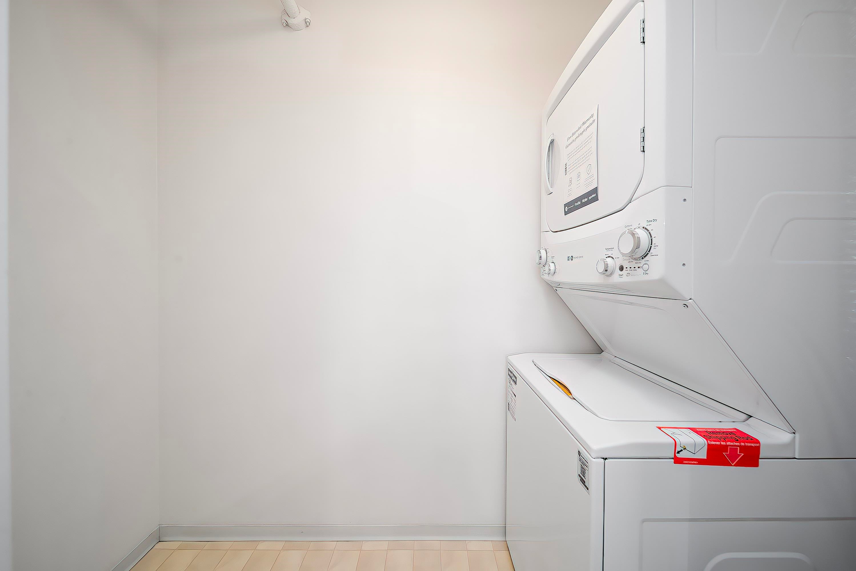 811-7380 Elmbridge Way, Richmond, BC