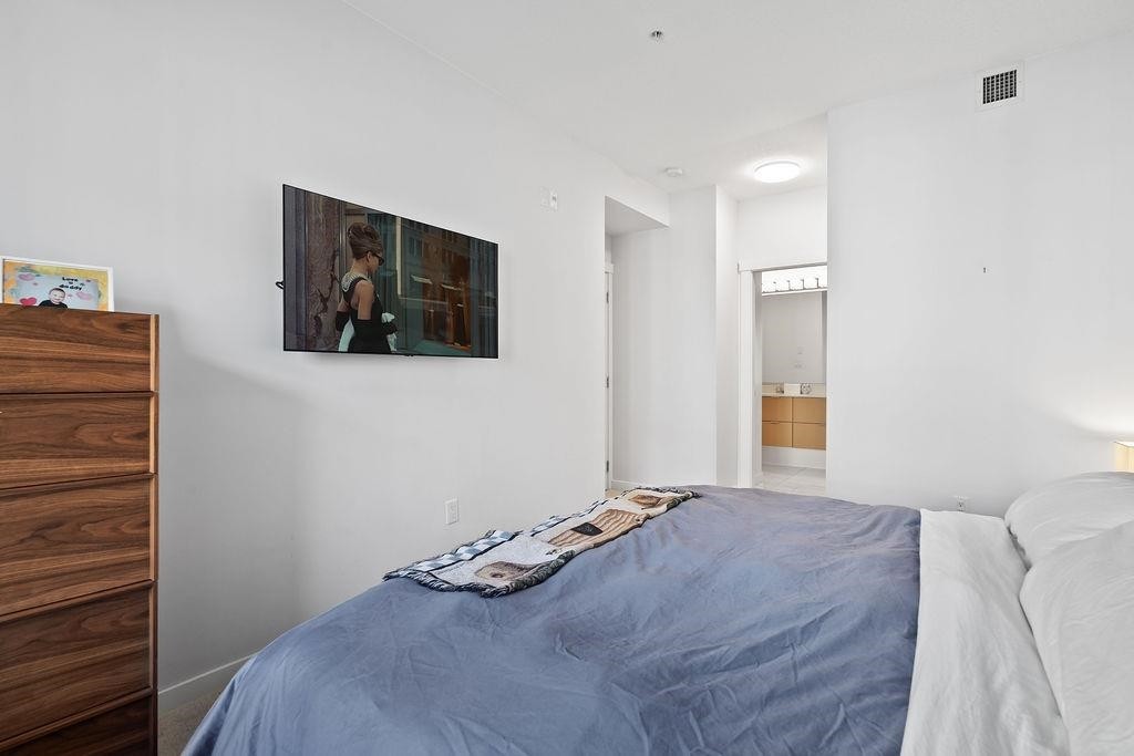 328-255 1St Street W, North Vancouver, BC