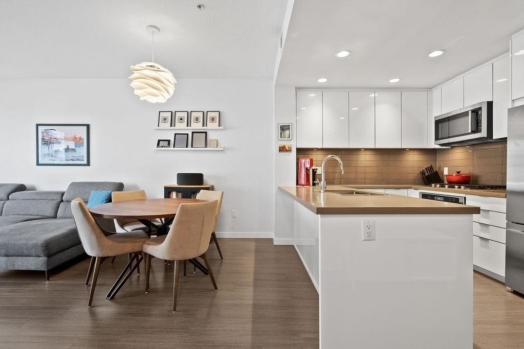 328-255 1St Street W, North Vancouver, BC