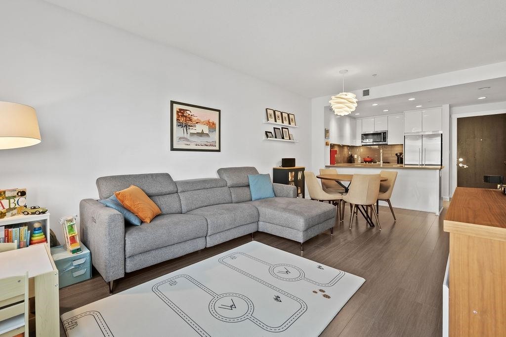 328-255 1St Street W, North Vancouver, BC