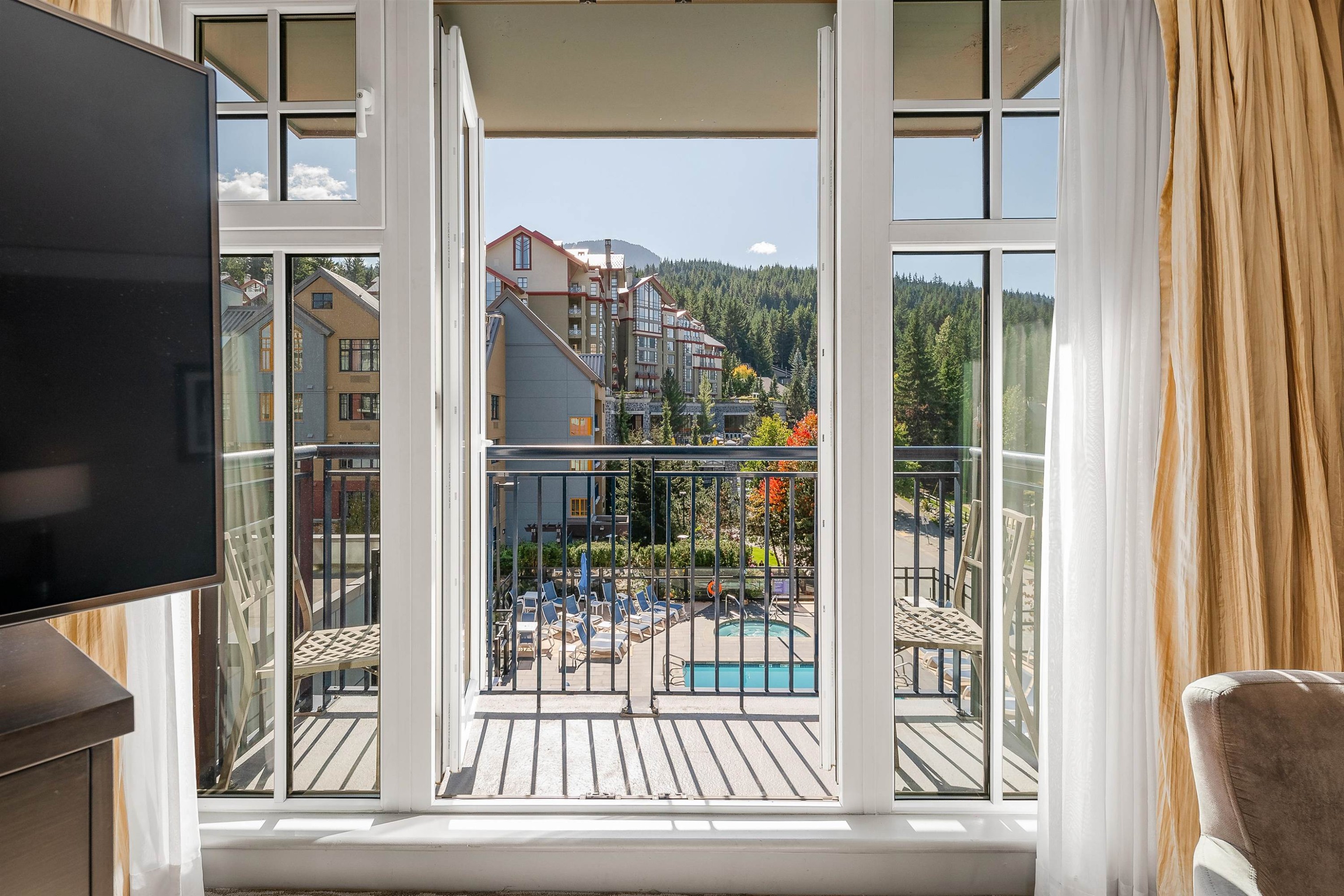 428/430-4050 Whistler Way, Whistler, BC