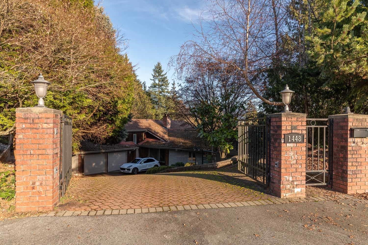 1448 Sandhurst Place, West Vancouver, BC