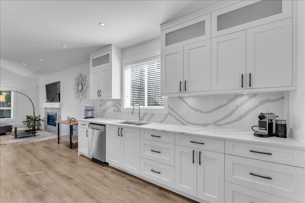 7430 Canada Way, Burnaby, BC