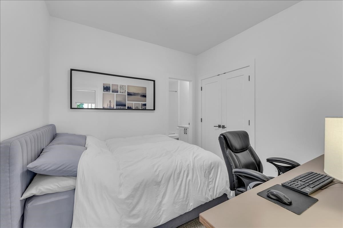 7430 Canada Way, Burnaby, BC