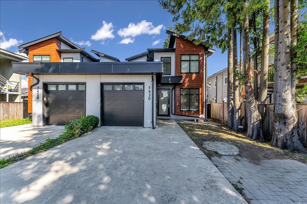 7430 Canada Way, Burnaby, BC