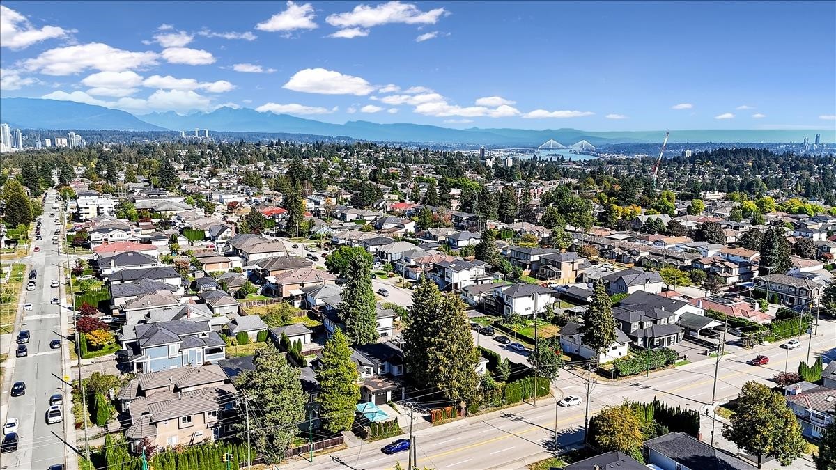 7430 Canada Way, Burnaby, BC