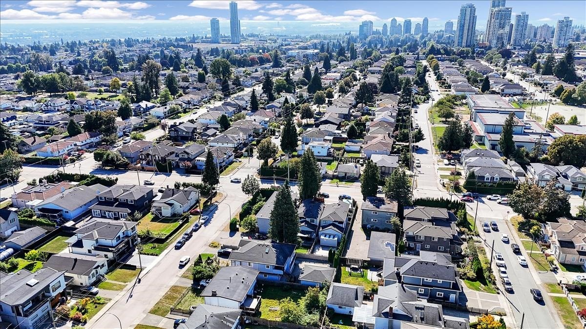 7430 Canada Way, Burnaby, BC