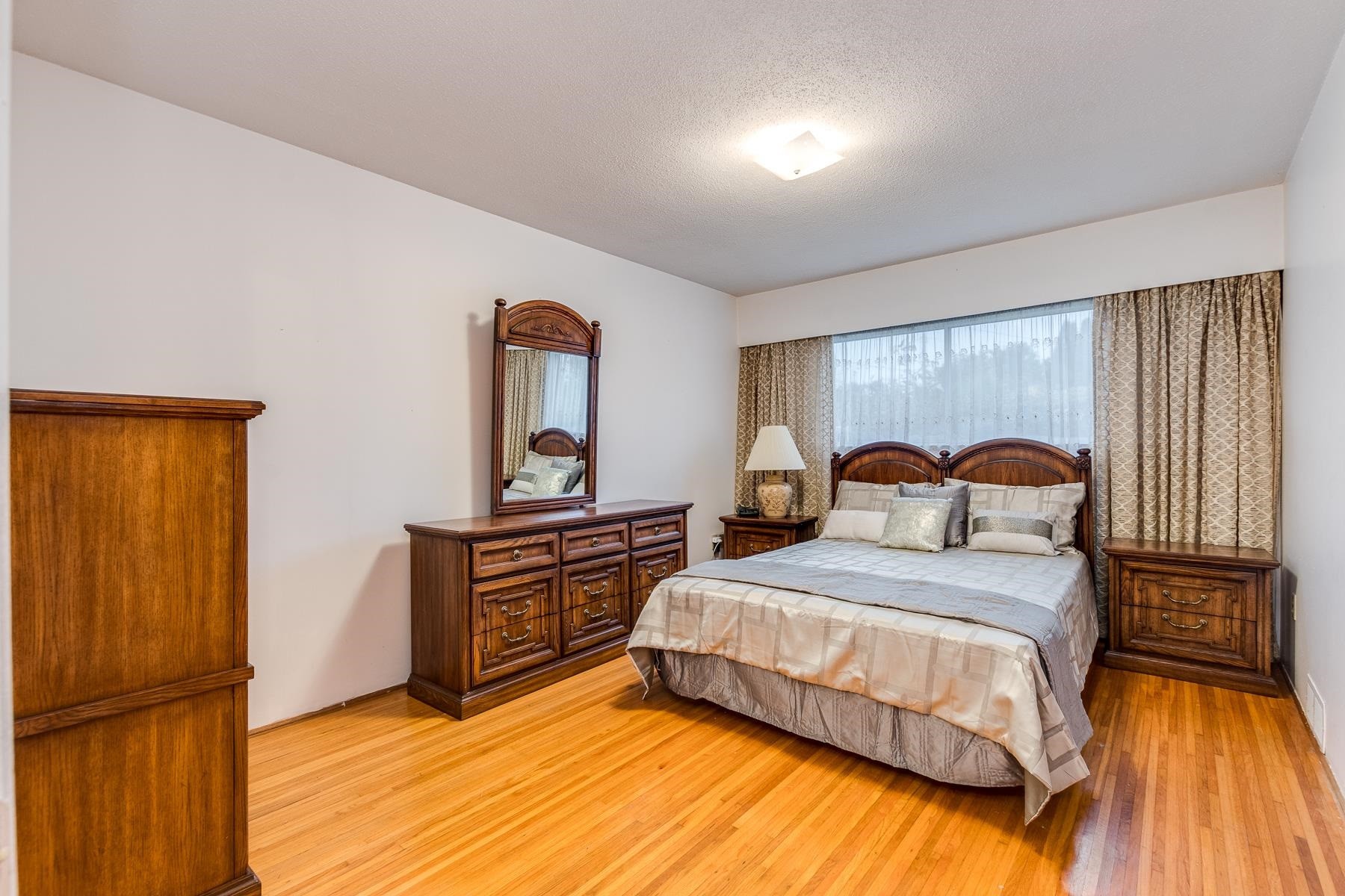 1250 Delta Avenue, Burnaby, BC