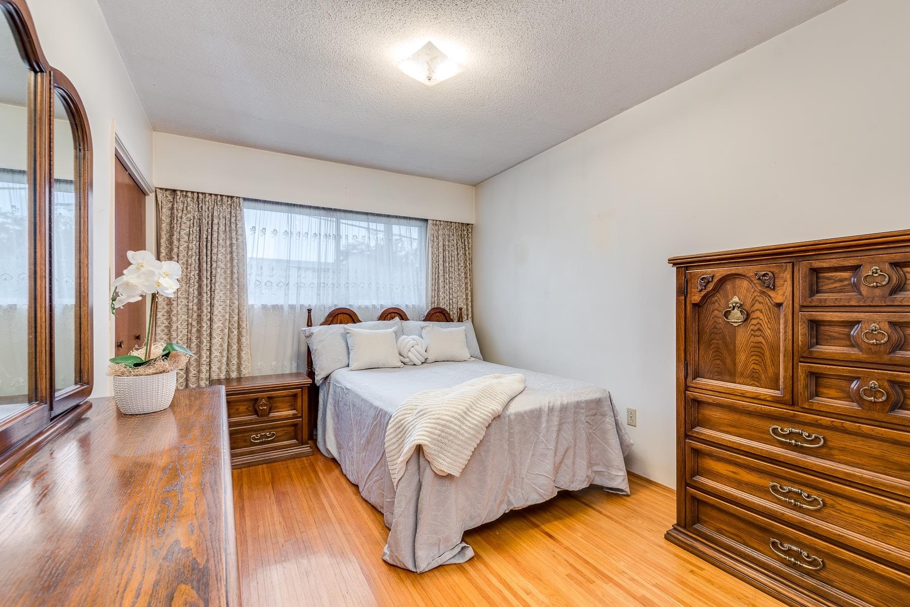 1250 Delta Avenue, Burnaby, BC