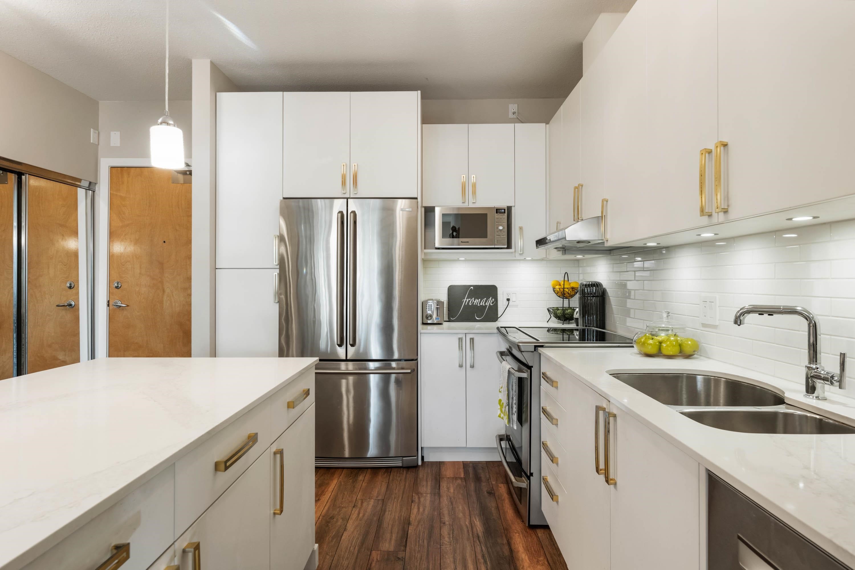 209-560 Ravenwoods Drive, North Vancouver, BC