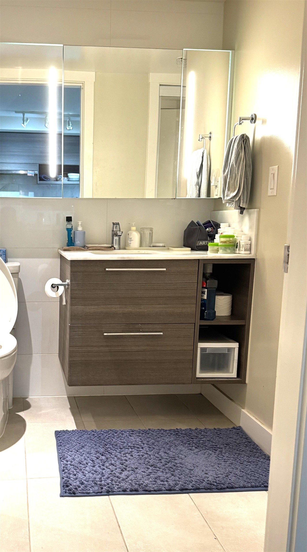 2703-570 Emerson Street, Coquitlam, BC