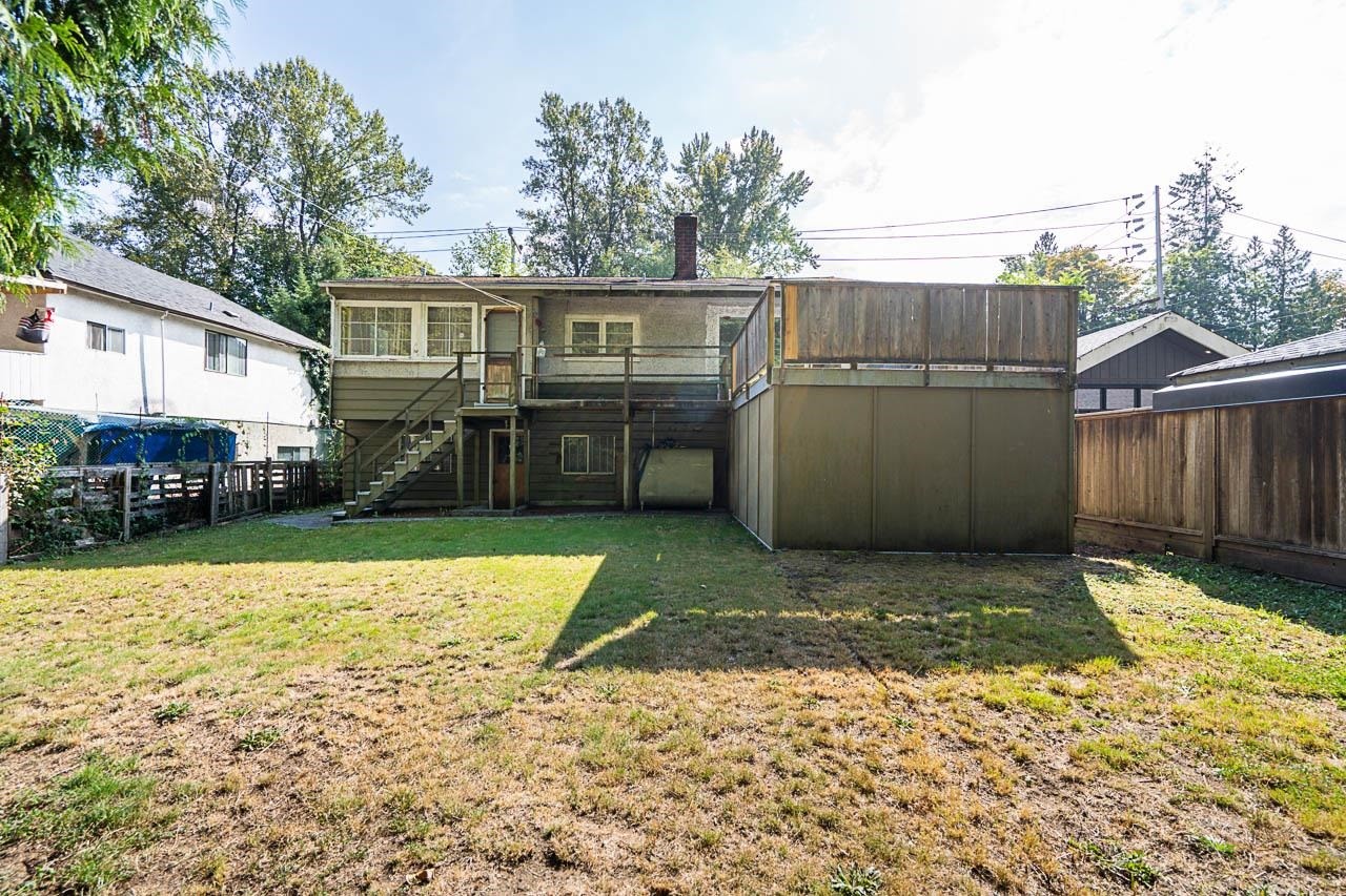 2212 Old Dollarton Road, North Vancouver, BC