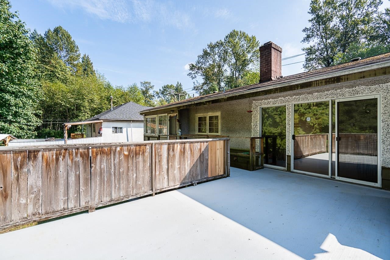 2212 Old Dollarton Road, North Vancouver, BC