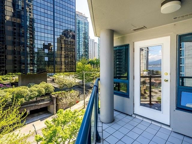 303-1415 Georgia Street W, Vancouver, BC