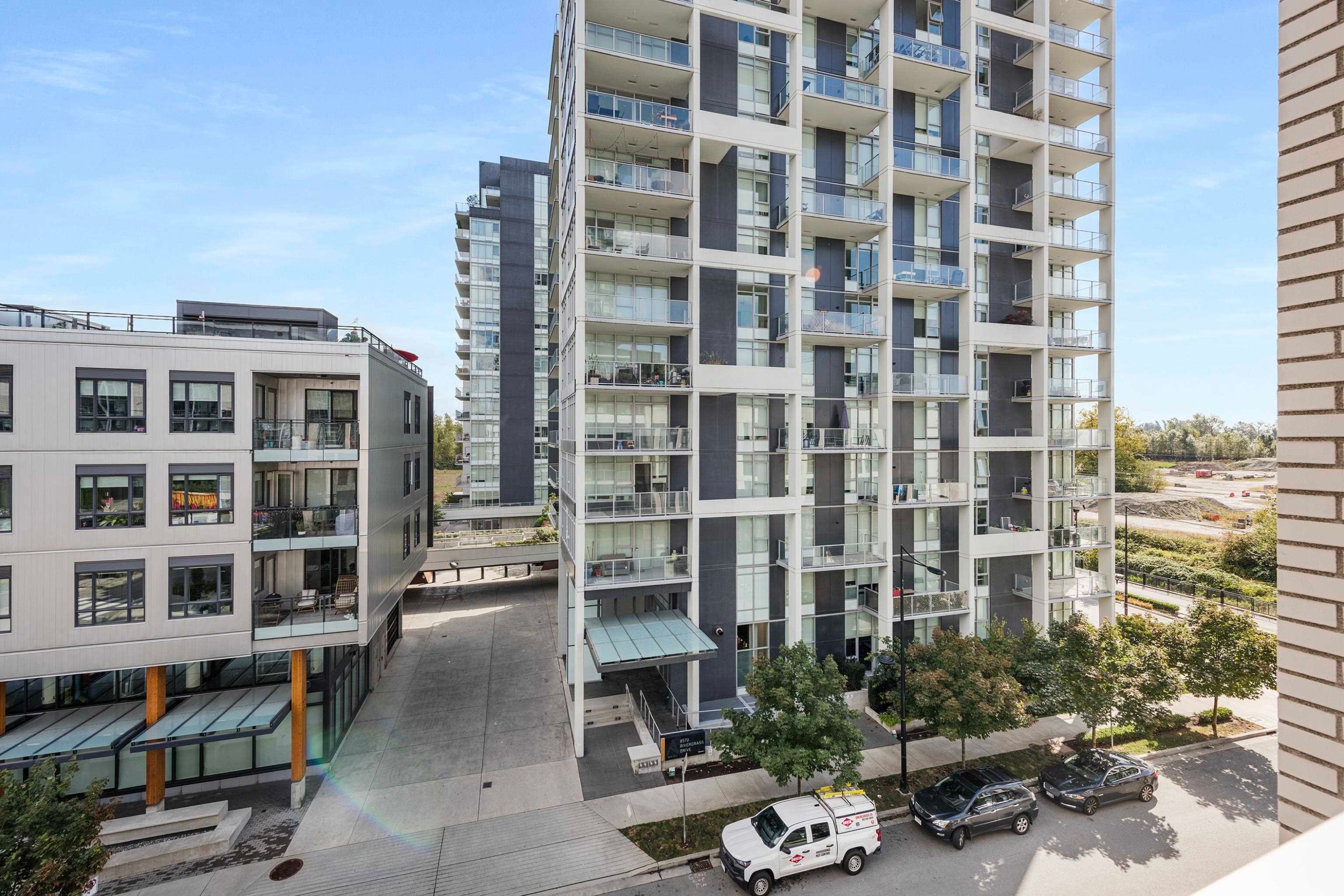 553-8575 Rivergrass Drive, Vancouver, BC