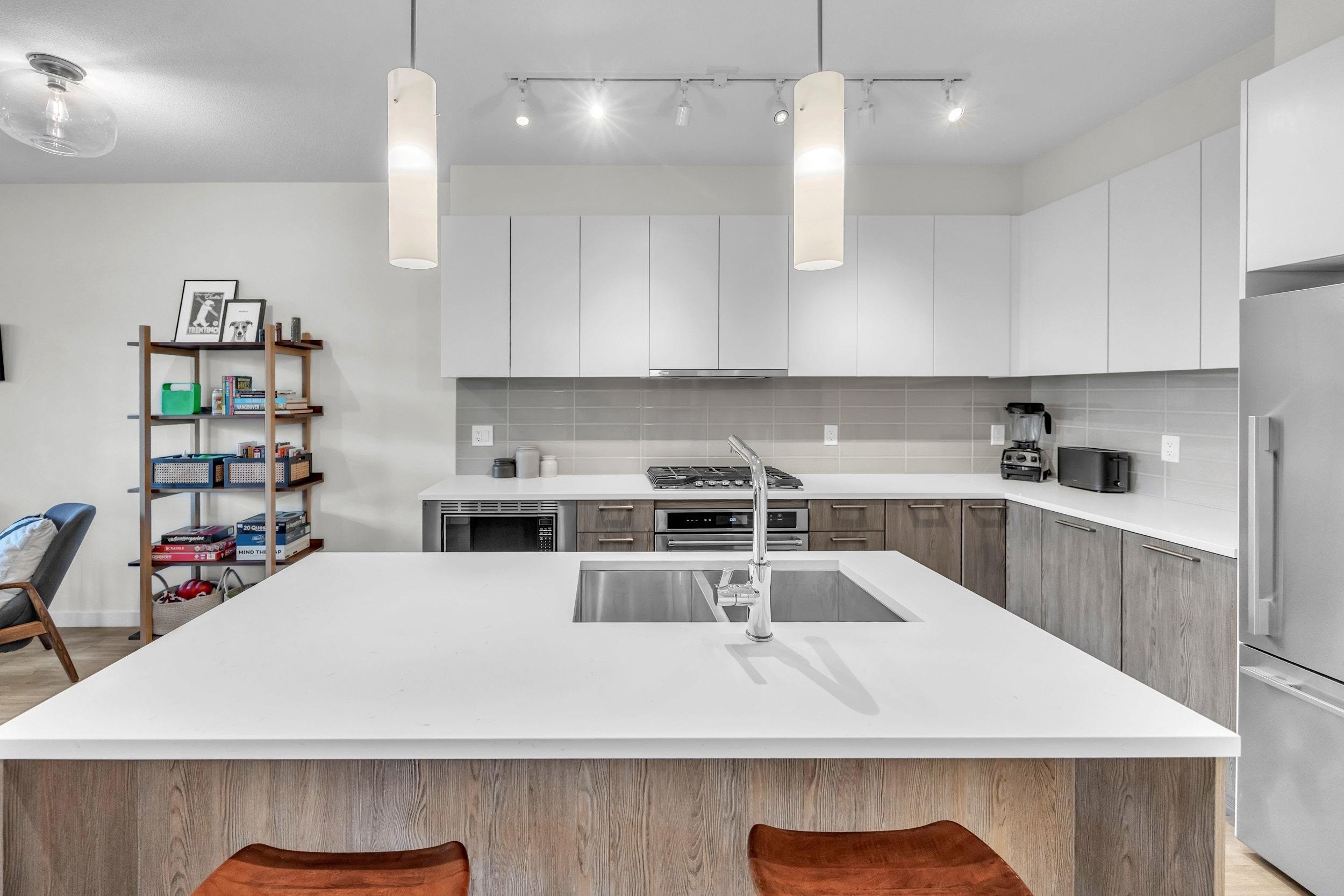 108-615 3Rd Street E, North Vancouver, BC