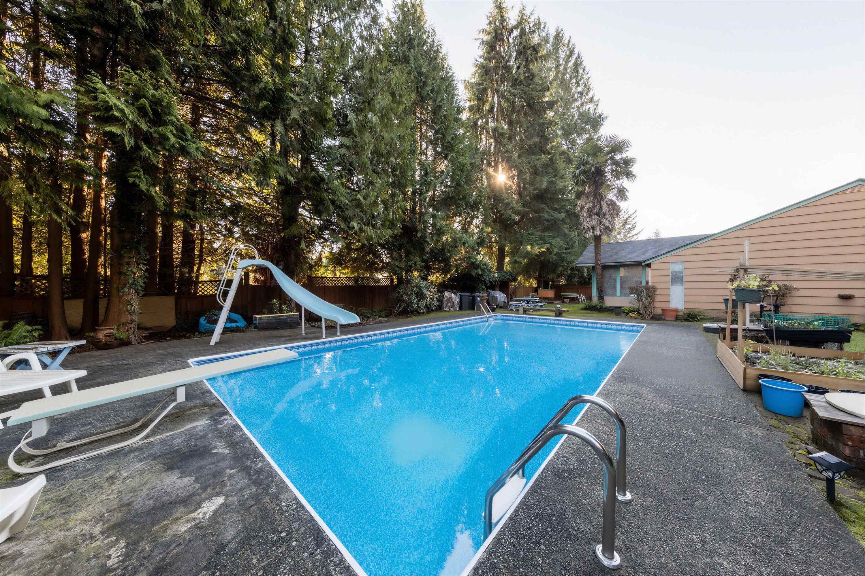 1670 Ayleslynn Drive, North Vancouver, BC