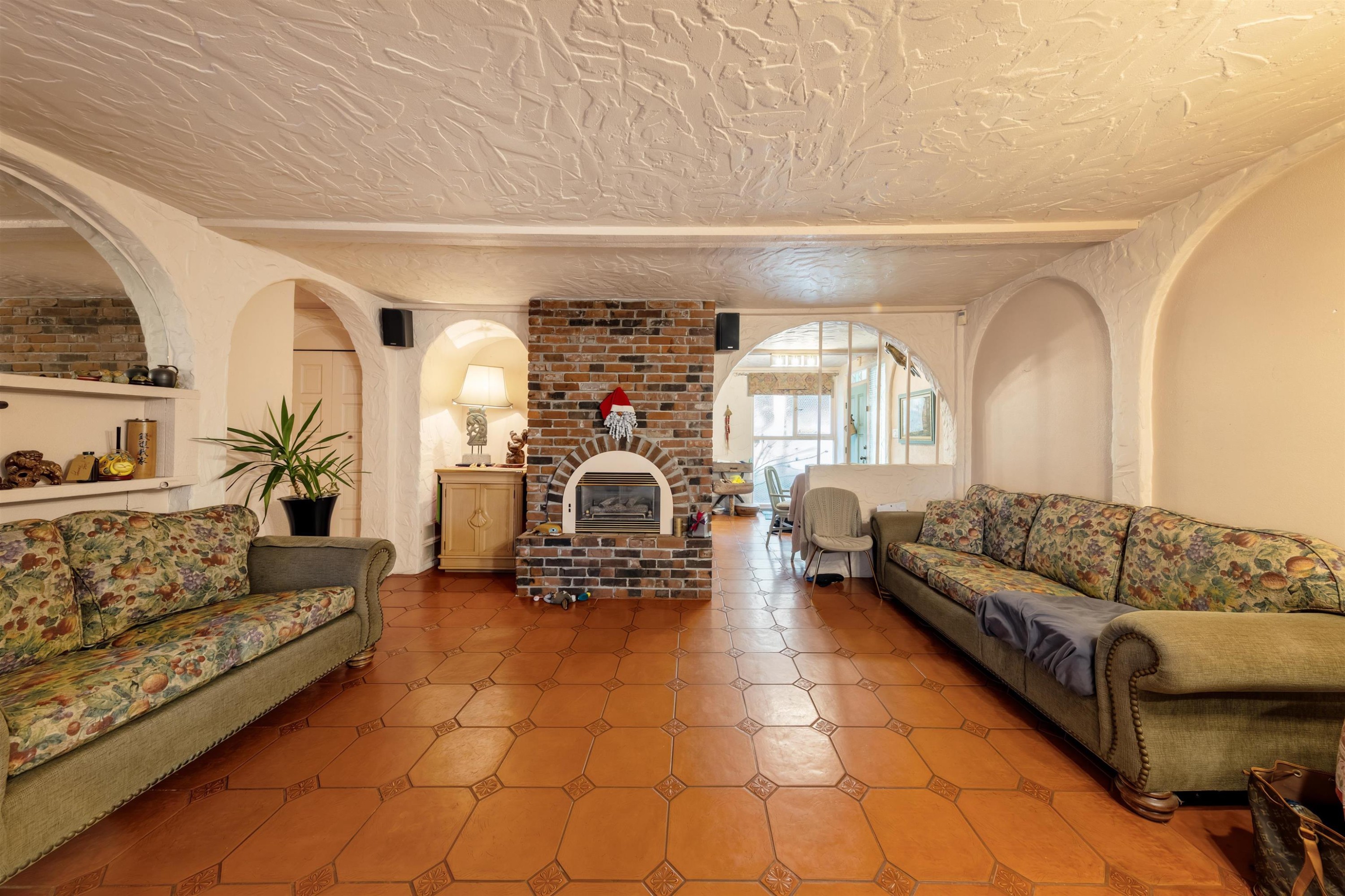 1670 Ayleslynn Drive, North Vancouver, BC