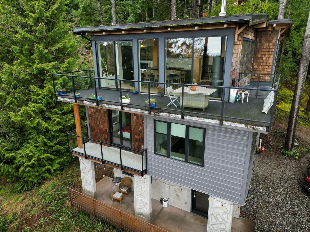 1572 Mountain Road, Gibsons, BC