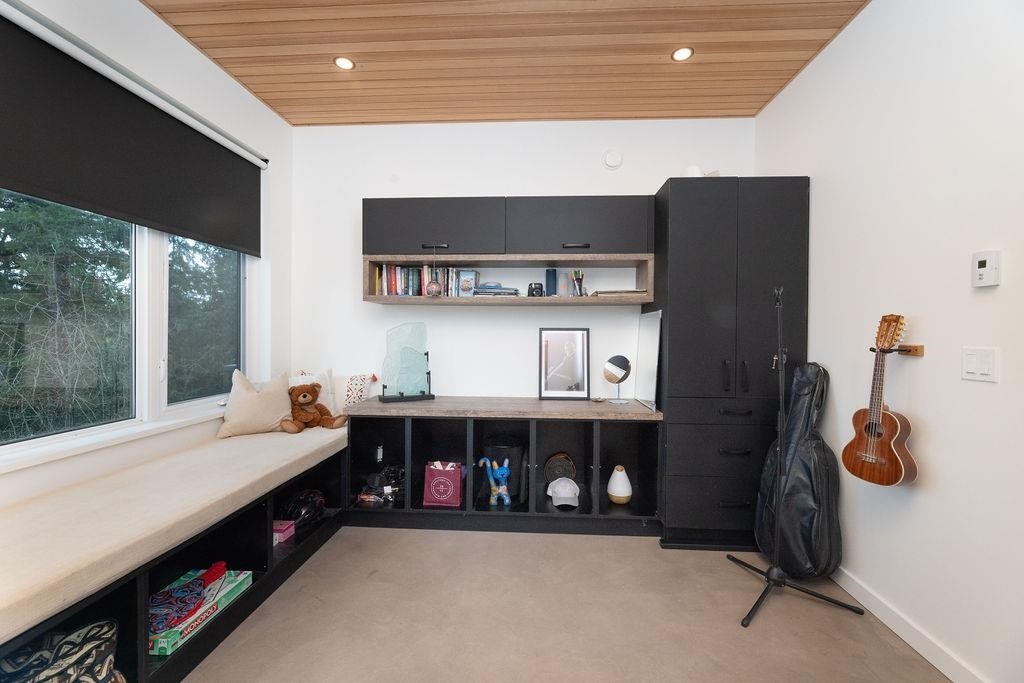 1572 Mountain Road, Gibsons, BC