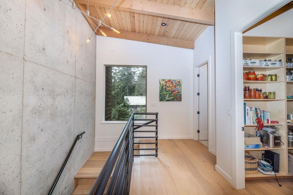 1572 Mountain Road, Gibsons, BC