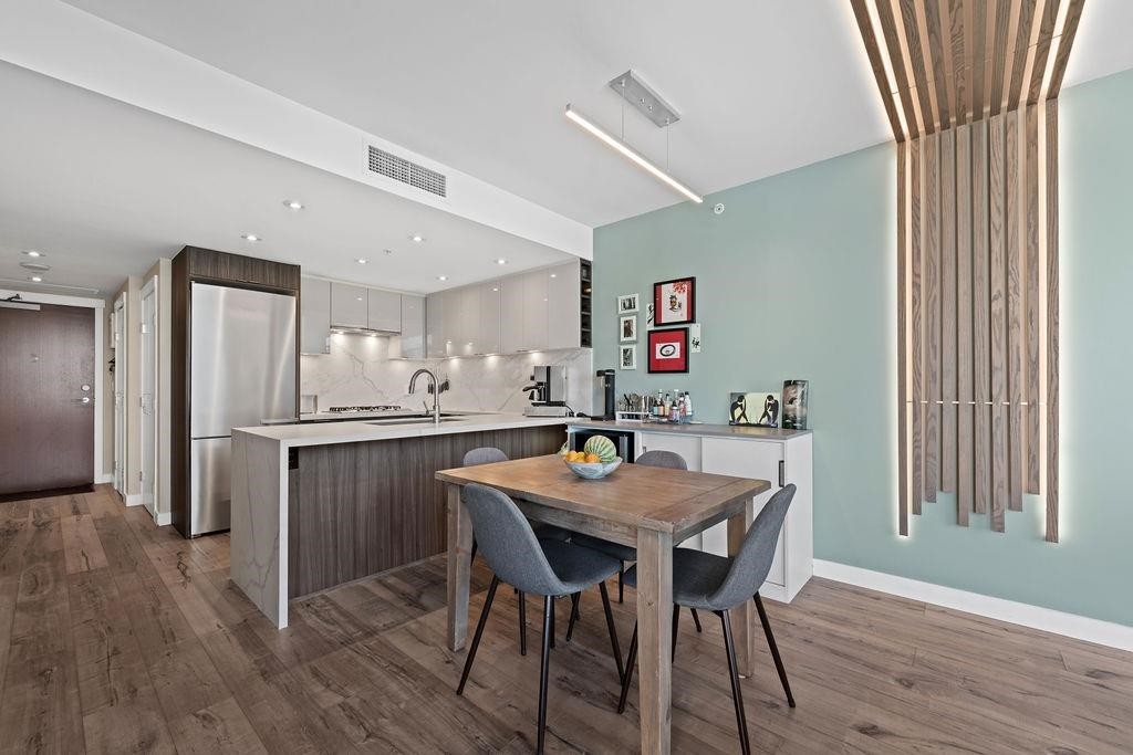 1503-110 Switchmen Street, Vancouver, BC