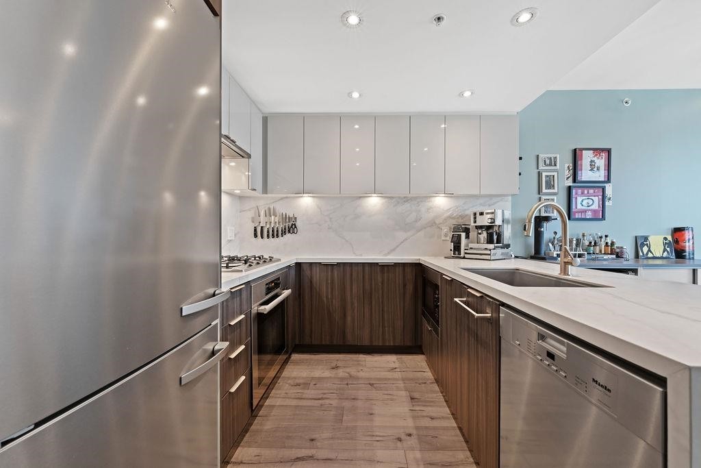 1503-110 Switchmen Street, Vancouver, BC