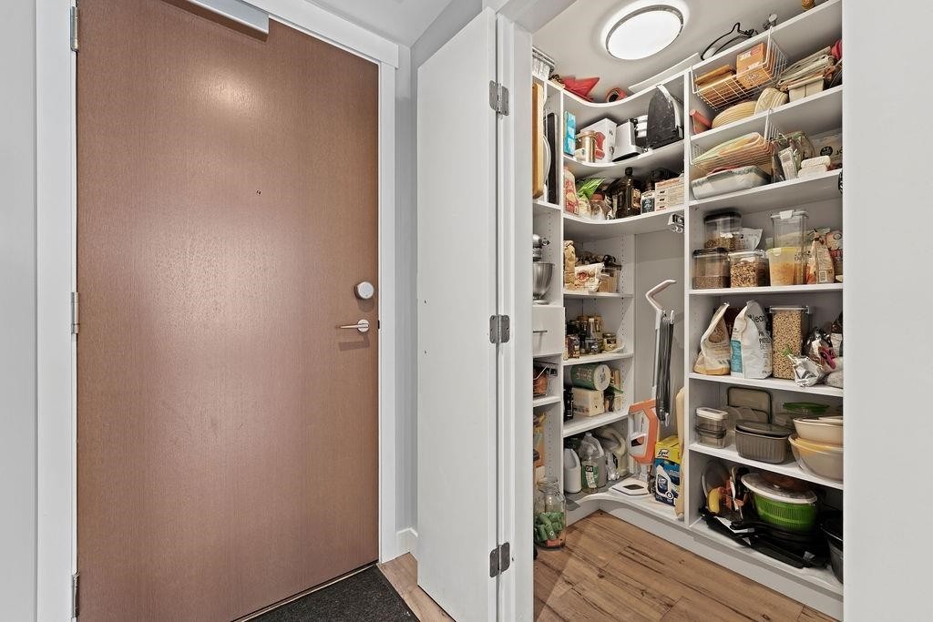 1503-110 Switchmen Street, Vancouver, BC