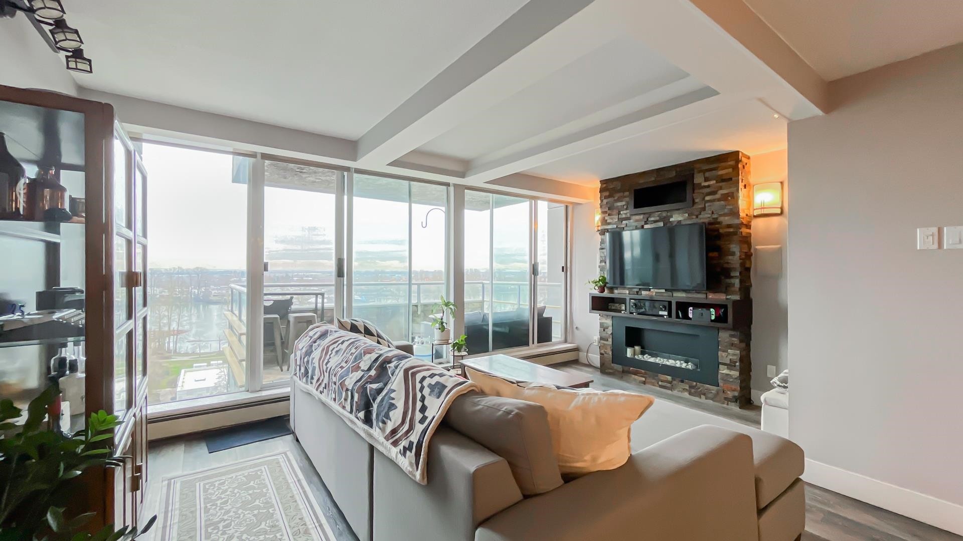 804-3061 Kent Avenue N, Vancouver, BC