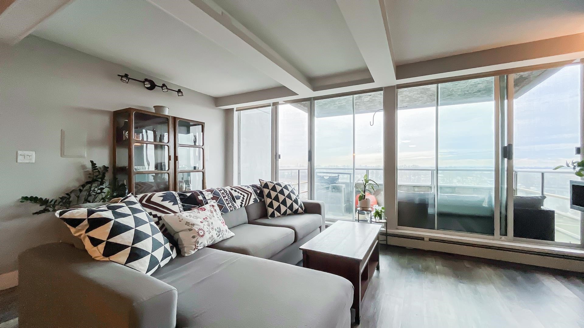 804-3061 Kent Avenue N, Vancouver, BC