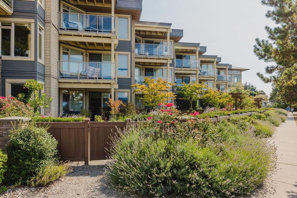 120-5160 Davis Bay Road, Sechelt, BC