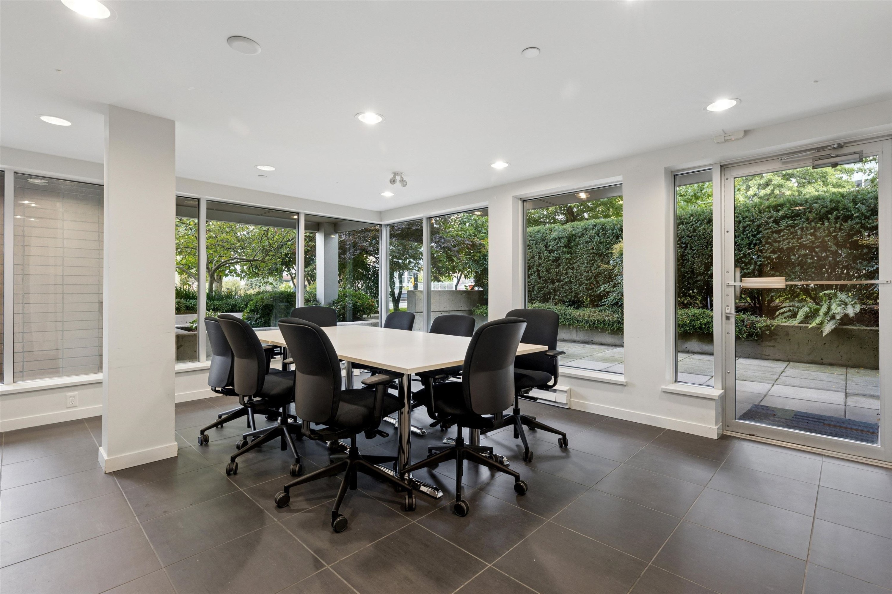 Th4-1288 Chesterfield Avenue, North Vancouver, BC