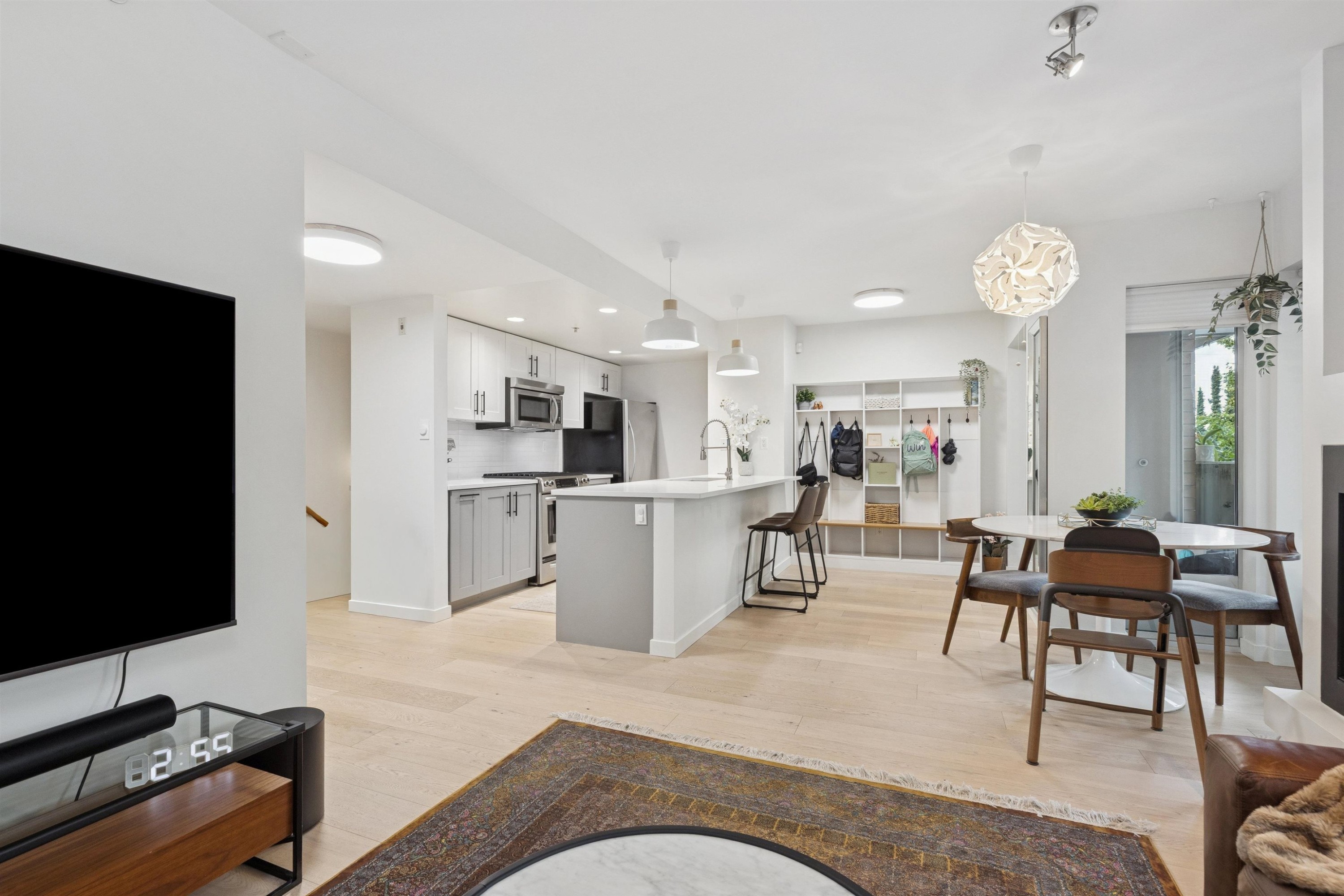 Th4-1288 Chesterfield Avenue, North Vancouver, BC