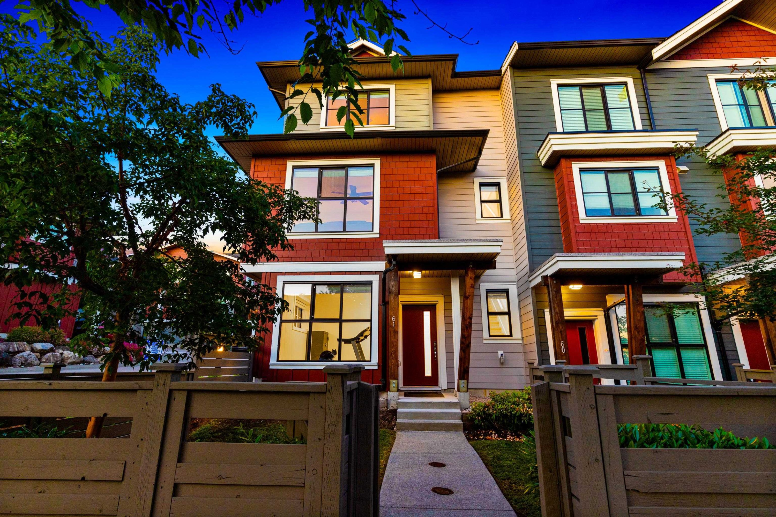 61-13260 236 Street, Maple Ridge, BC