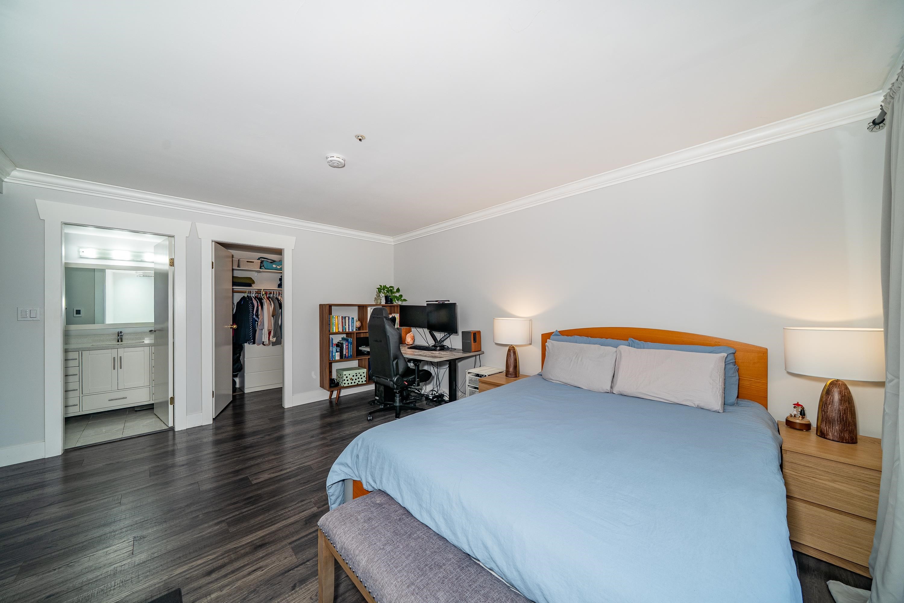 304-7700 Gilbert Road, Richmond, BC