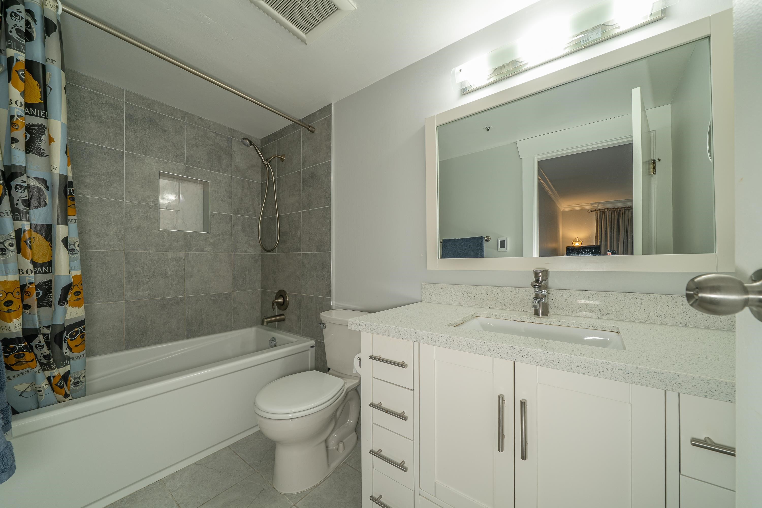 304-7700 Gilbert Road, Richmond, BC